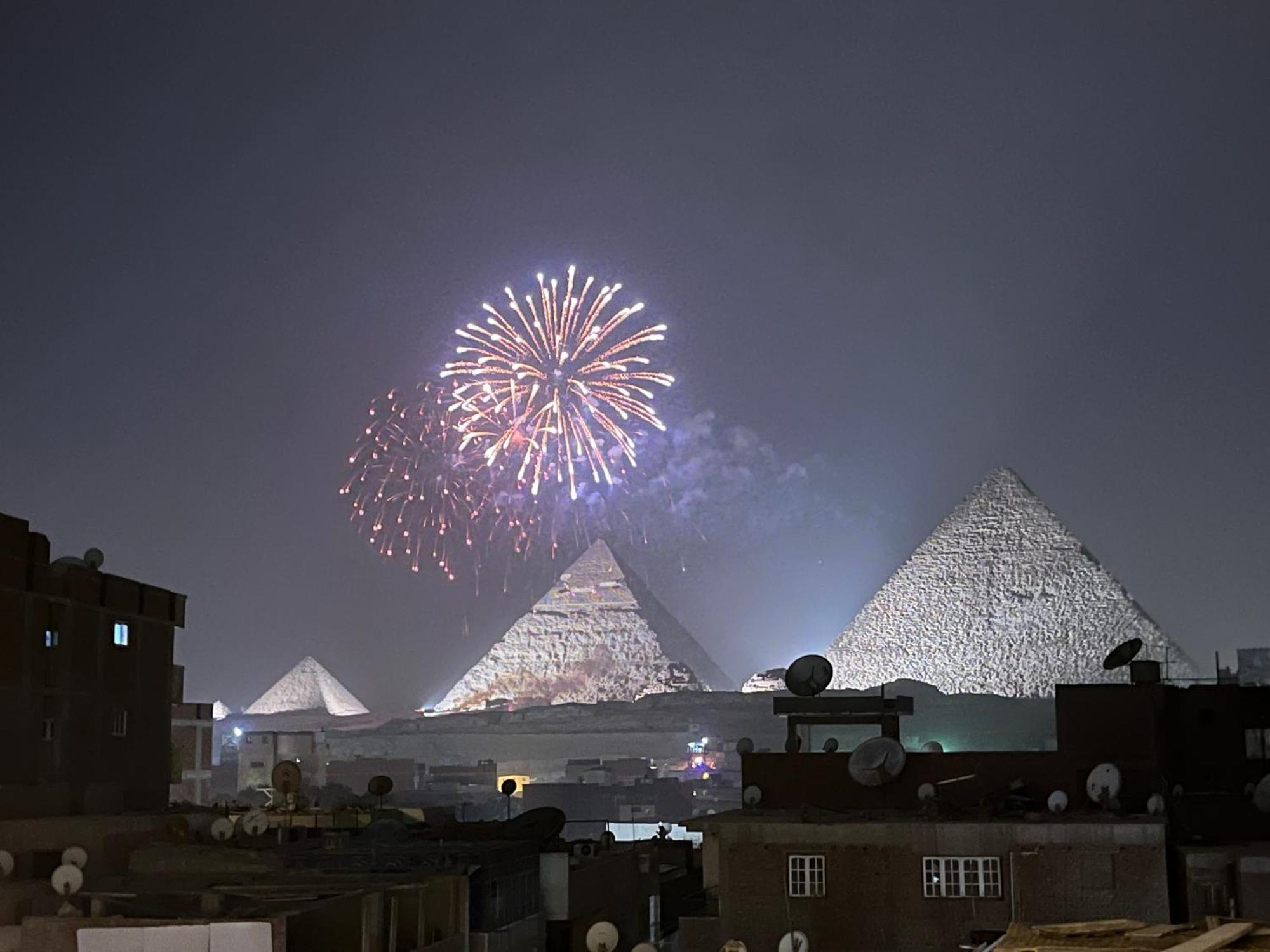 Pyramids Kefren Hotel Kafret el-Gabal Екстериор снимка